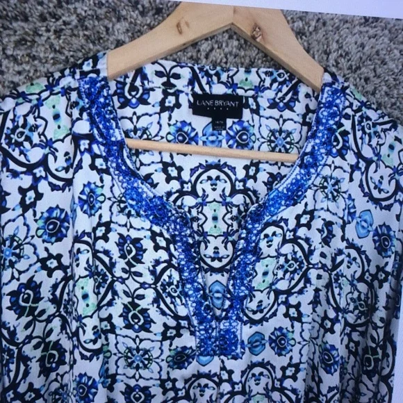 Lane Bryant White and Blue Patterned Beaded V-Neck Tunic - Picture 4 of 7